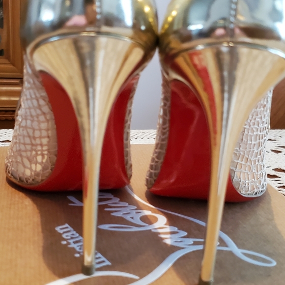 Brand new Gold Louboutin shoes. - Picture 2 of 6